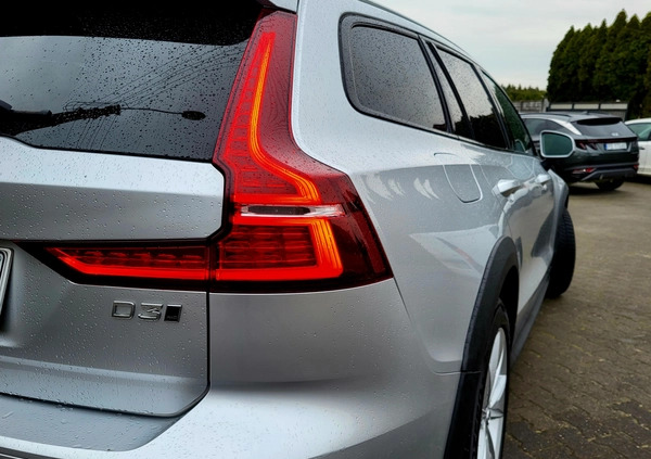 Volvo V60 Cross Country cena 84500 przebieg: 263000, rok produkcji 2020 z Gołdap małe 562